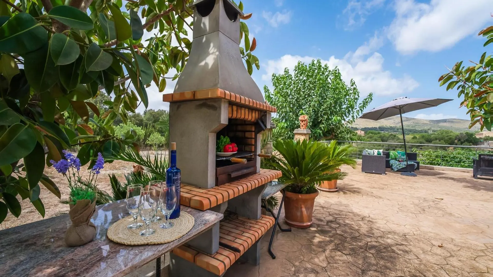 2 Bedroom Beach Country House, Arta Spain