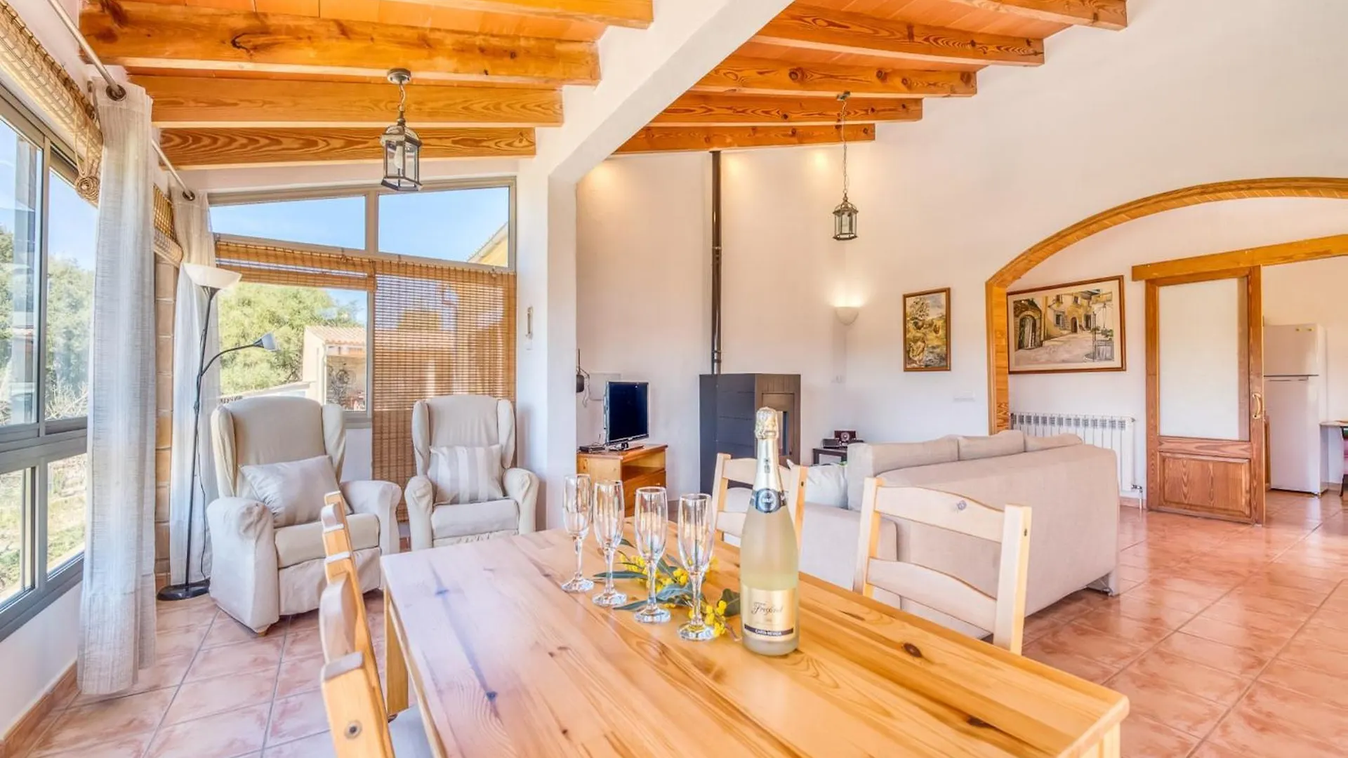 2 Bedroom Beach Country House, Arta