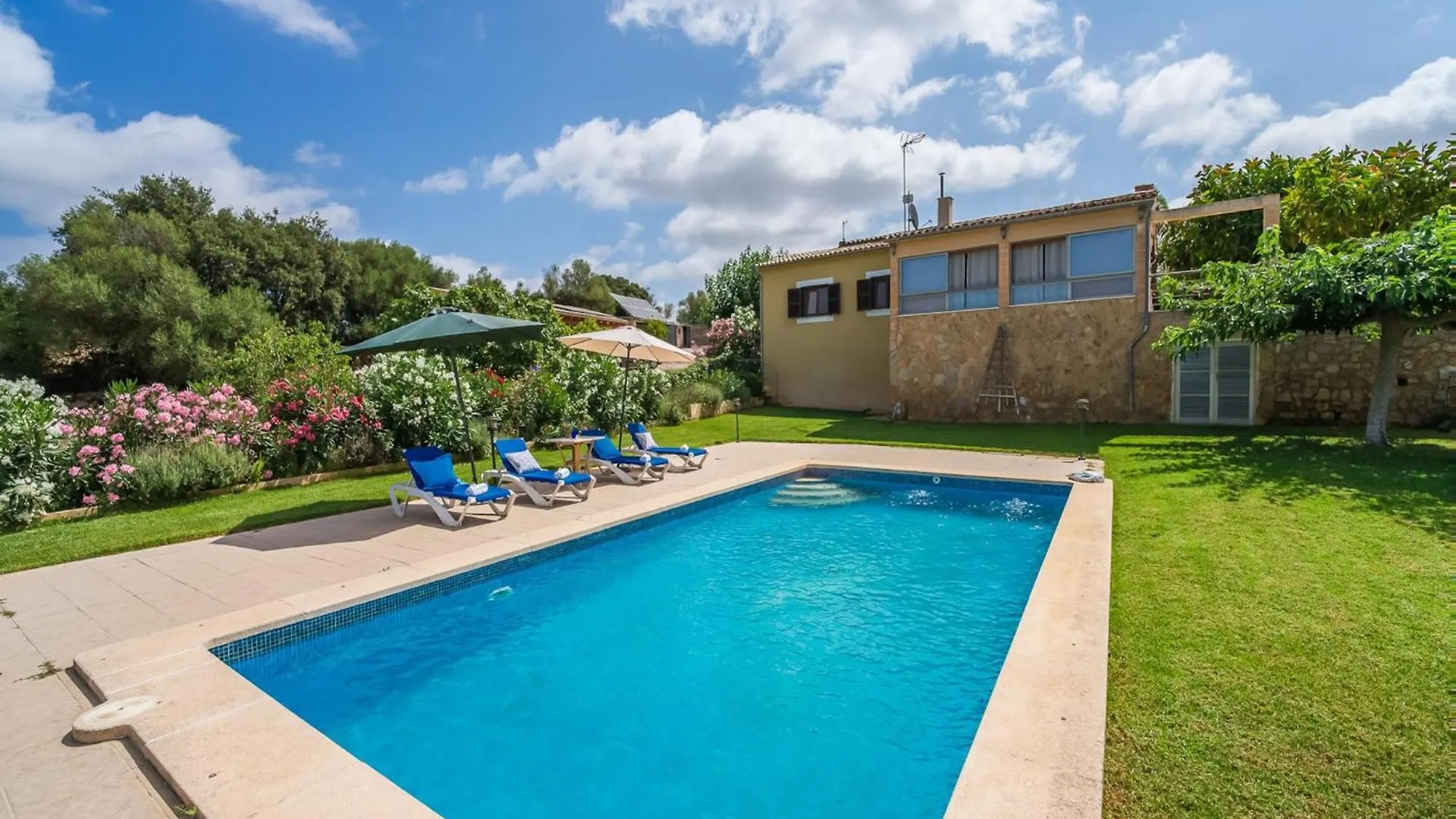2 Bedroom Beach Country House, Arta