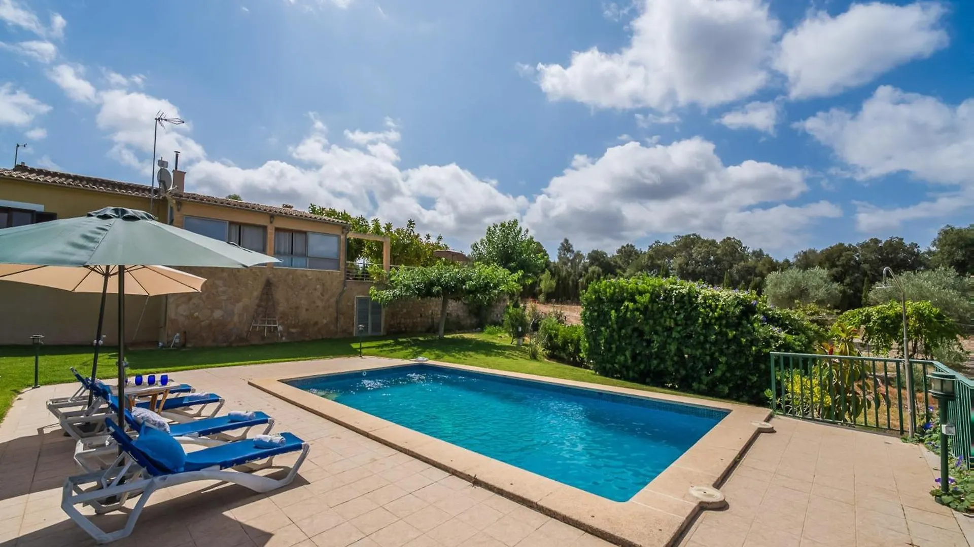 Holiday home 2 Bedroom Beach Country House, Arta