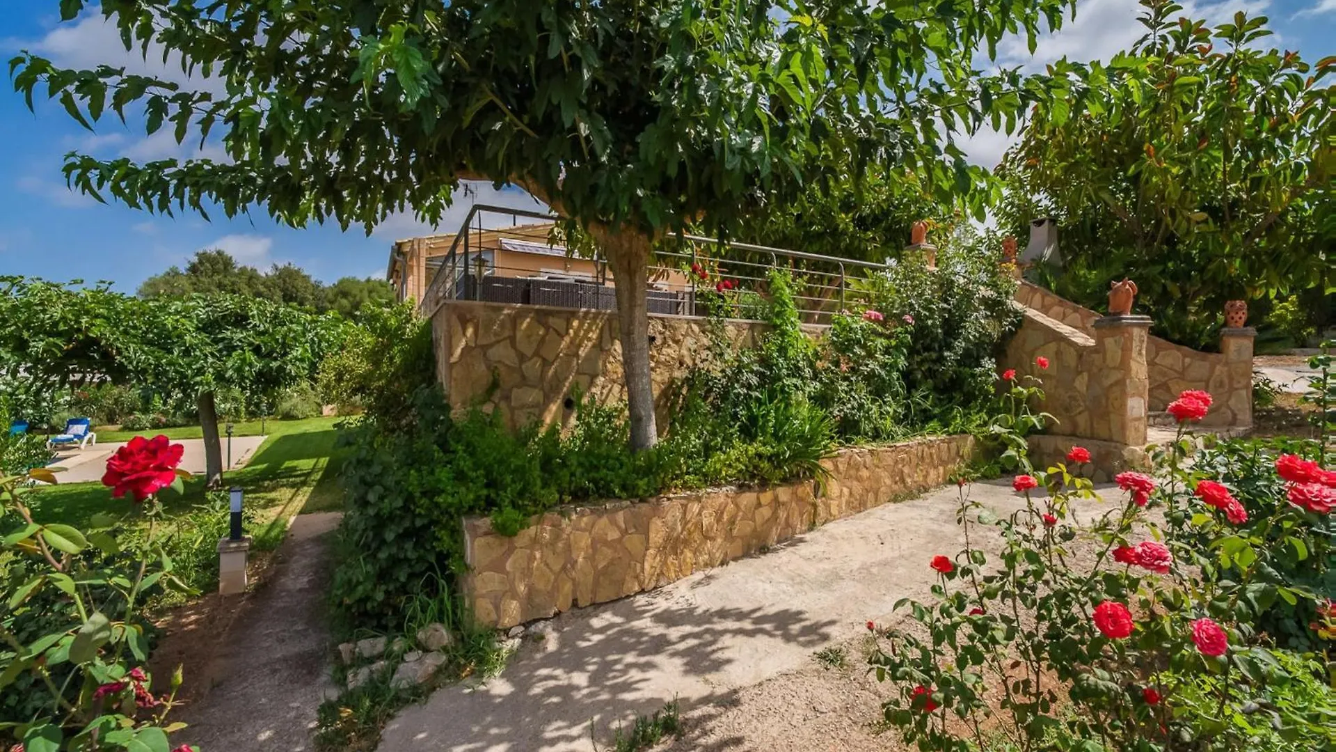 2 Bedroom Beach Country House, Arta Spain